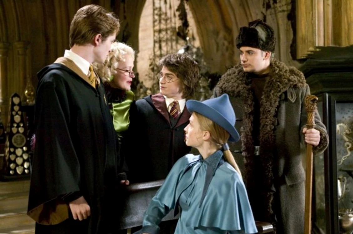 
    Stanislav, alături de Daniel Radcliffe si Robert Pattinson pe platourile de filmare ale "Harry Potter"Foto Wikipedia  