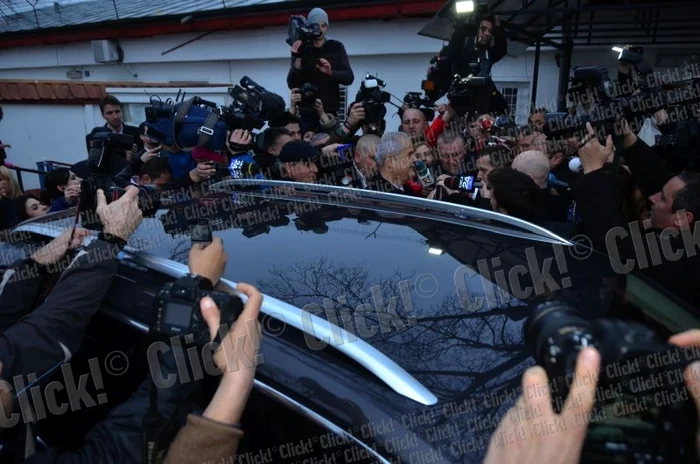 Adrian Năstase, eliberat din penitenciarul Jilava. (Foto: Alex Muscaliu)