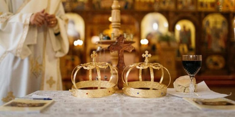 Mitropolia Olteniei plafonează taxele bisericești. „E scump și să mori în ziua de azi”