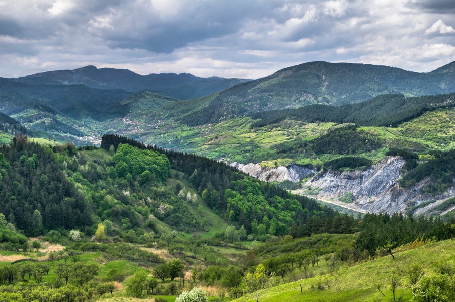 Ținutul de basm de la Curbura Carpaților, în cursa pentru Destinația Anului 2024. Ce atracții le propune turiștilor FOTO