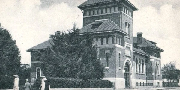 palatul postei tgv