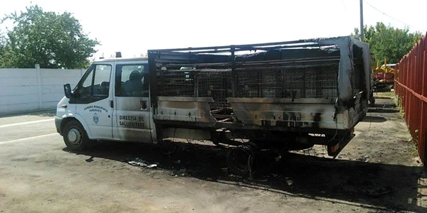 masina incendiata tgv