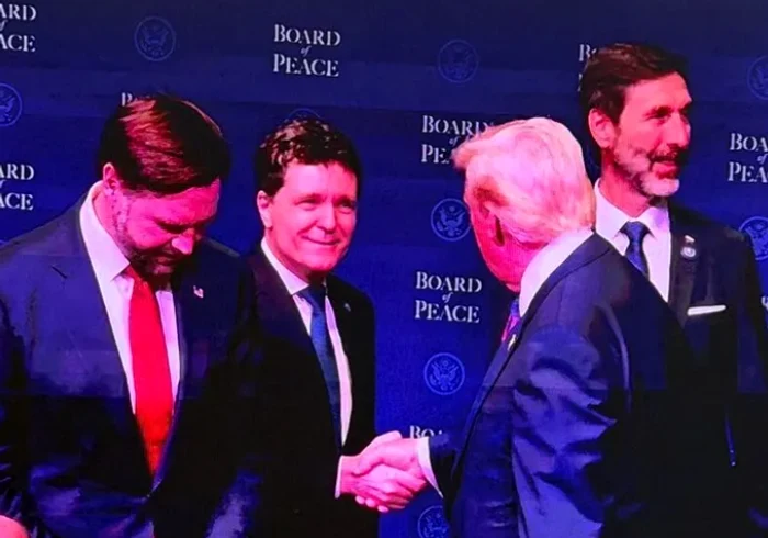 Nicușor Dan a dat mâna cu Donald Trump