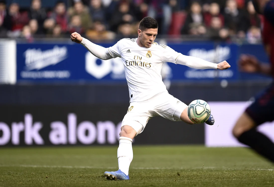 
    Luka Jovic a plecat de la Madrid în Serbia să-și sărbătorească iubitaFoto: Guliver / GettyImages  