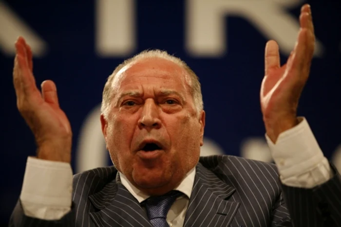 Voiculescu a fost pontat de gardieni că muncește 16 ore pe zi, fapt interzis de legeFoto: Arhiva Click!