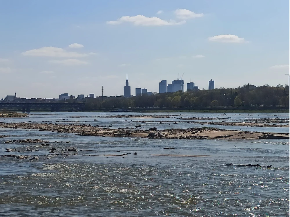 Nivelul apei fluviului Vistula a scăzut/FOTO: X