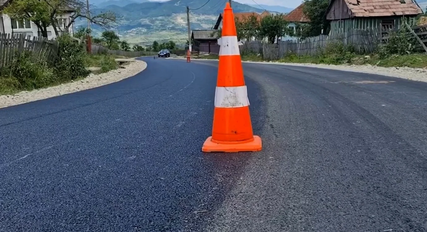 MT pregăteşte introducerea sistemului suedez de circulație 2+1, Foto: Arhivă Adevărul