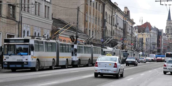 RATUC Cluj-Napoca deviază curse şi mută unele staţii