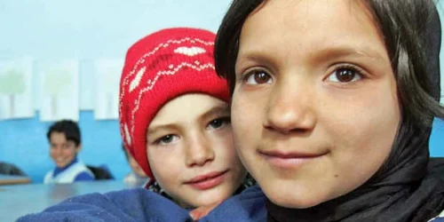 Peste 70% din elevii în situaţie de abandon şcolar sunt rromi, potrivit cercetării   