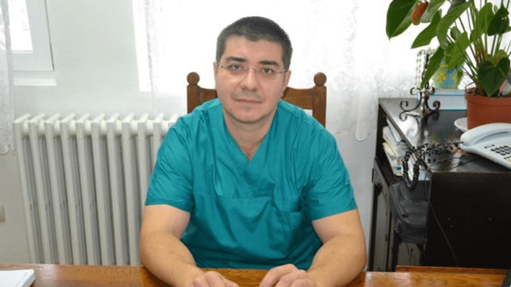 Operație în premieră națională la un spital mic din Transilvania. Un pacient cu două leziuni separate a fost salvat