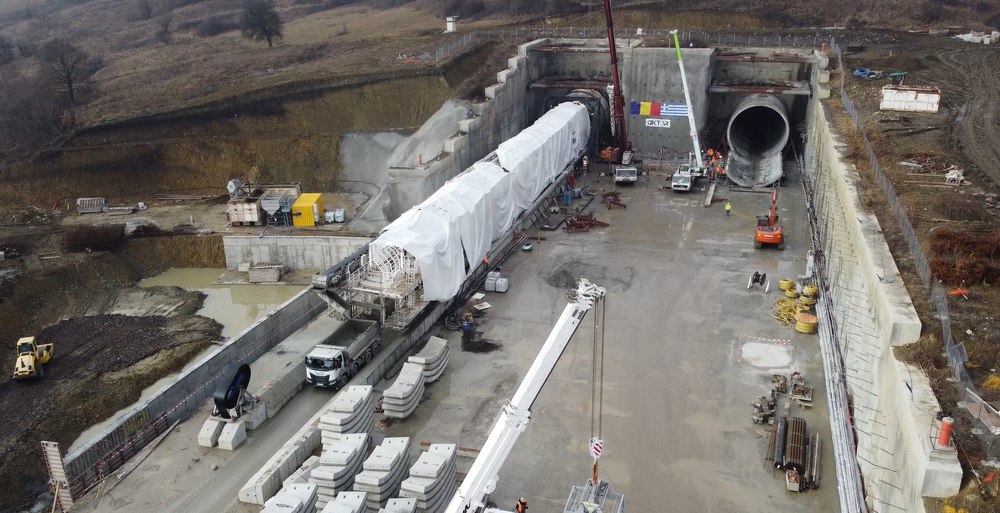 AKTOR a început forajul la al 4-lea tunel pe secțiunea Apața-Cața a tronsonului de cale ferată Brașov-Sighișoara 