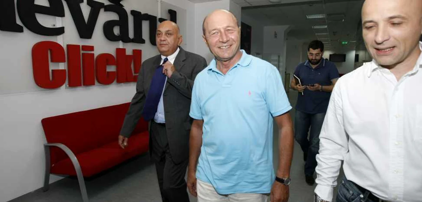 Traian Băsescu a ajuns la redacţia "Adevărul". Foto: Eduard Enea