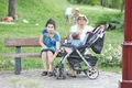 E bine în parc, păcat că sunt atâţia ţânţari! jpeg