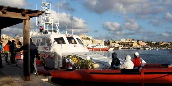 naufragiu mediterana imigranti ilegali FOTO ANSA