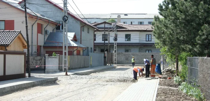 Lucrările sunt întârziate în Cartierul Sud