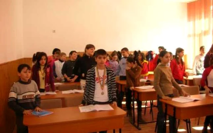 Cei mai buni elevi la matematică au fost premiaţi