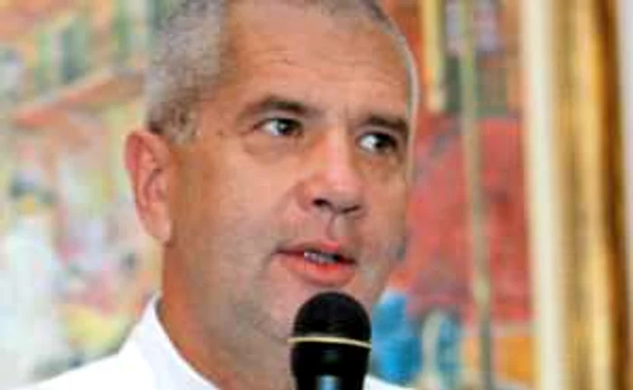 România nu are  cui să vândă cotele de emisii poluante