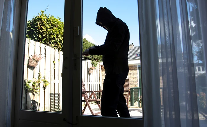 Hoţii ştiau unde sunt ascunse sumele de bani şi obiectele de valoare