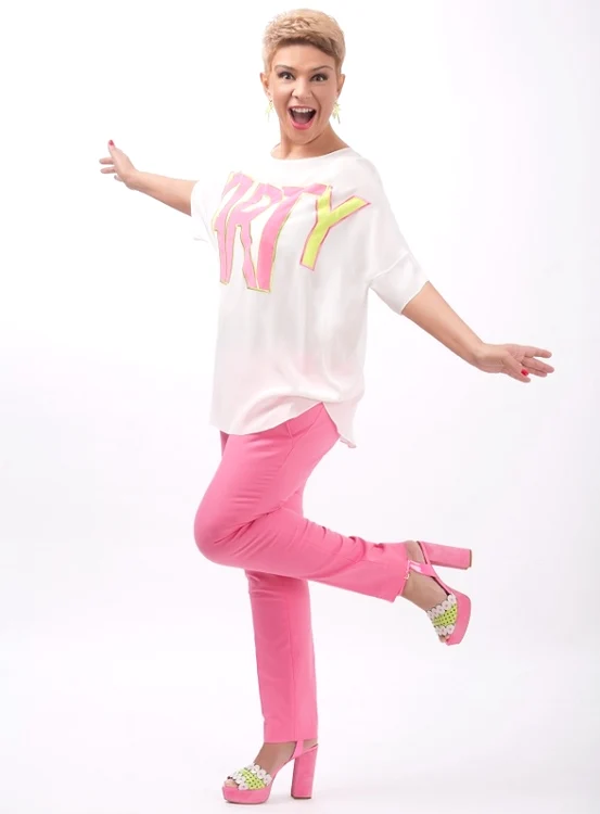 Teo Trandafir pleacă la mare şi face glume pe seama greutăţii saleFoto: Kanal D