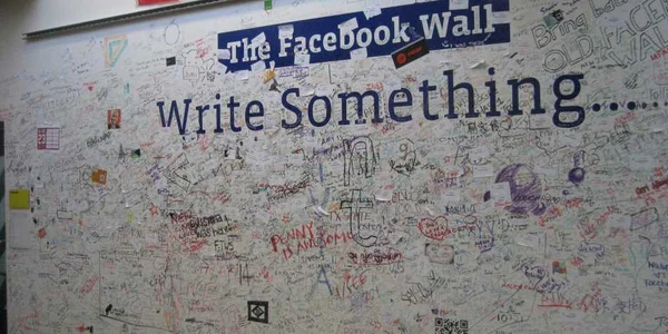 facebook perete retea foto dell/flickr