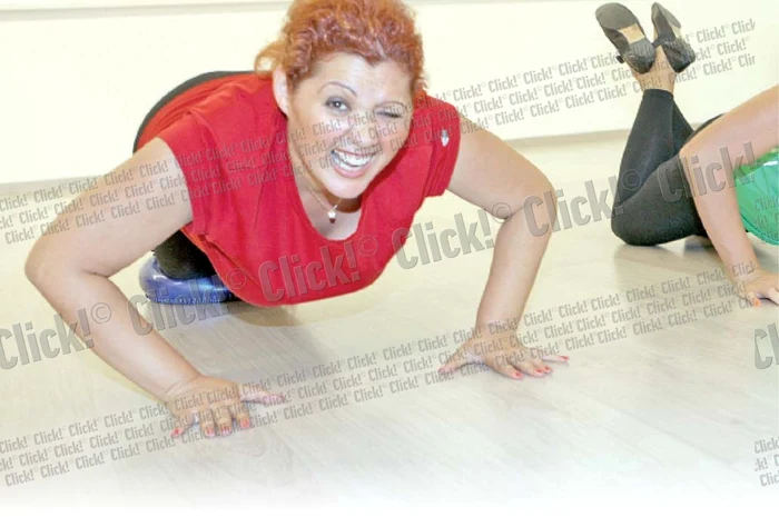 Solista face eforturi uriaşe ca să aibă o siluetă armonioasă. Spune însă că mai are de slăbit (Fotografii: Roberto Sălceanu)