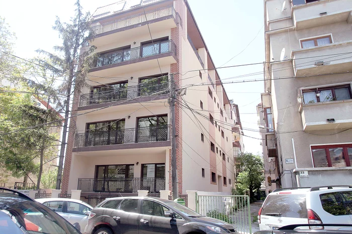 Acesta este blocul pe care Bănică jr. l-a construit în nordul Capitalei împreună cu fraţii Ivanof şi din cauza căruia s-au certat la cuţite