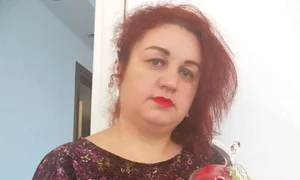 Irina Gligan face aranjamente speciale cu trandafiri criogenaţi şi licheni  jpeg
