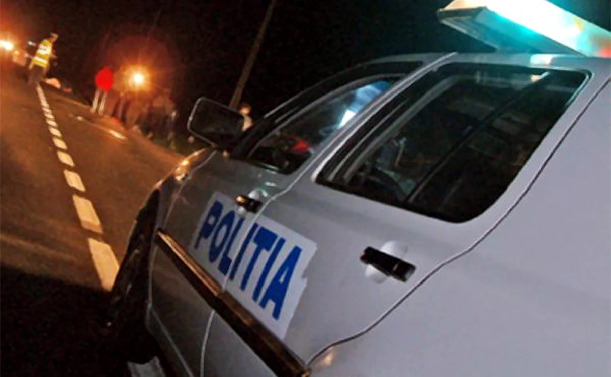 Poliţiştii l-au amendat pe şoferul care a provocat accidentul                                                FOTO: Arhivă