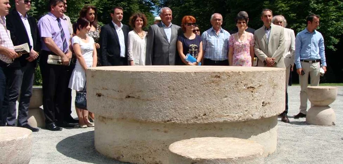 Masa Tăcerii