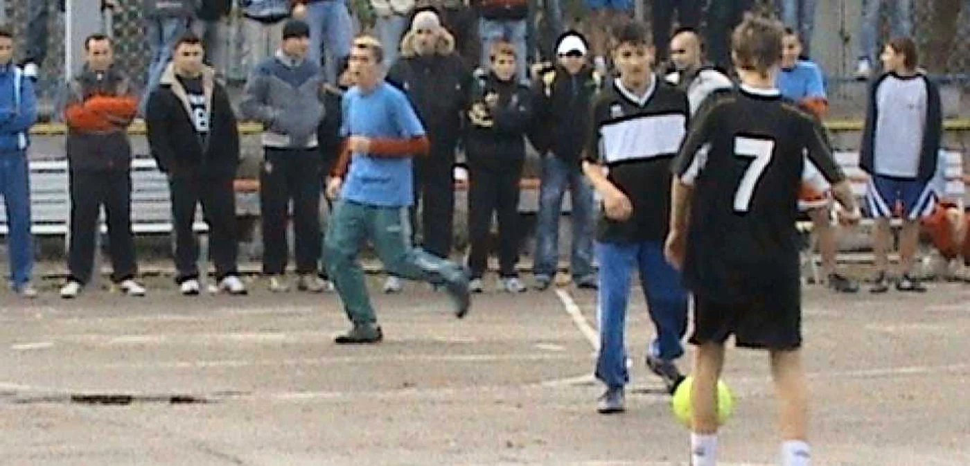 Elevii claselor gimnaziale se vor întrece la fotbal