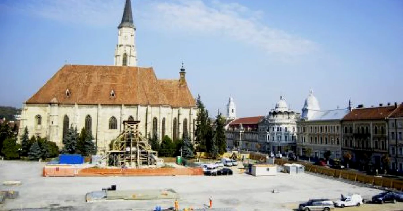 Cluj: VIDEO FOTO Centrul oraşului, în plină operaţiune de modernizare