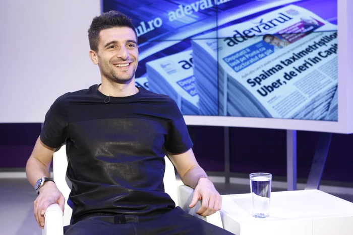 
    Niculae a vizitat Adevărul Holding la patru zile după victoria cu SteauaFoto Click!  