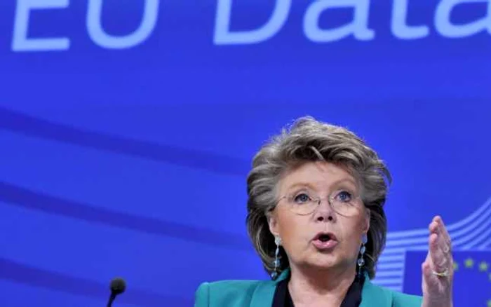 Viviane Reding avertizează că oficialii de la Bruxelles s-au săturat de vorba goală, fără acţiuni concrete FOTO: Mediafax/AFP 