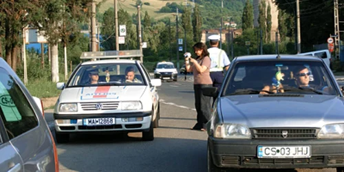 Resita: ORASUL PE SCURT/Şoferi cercetaţi