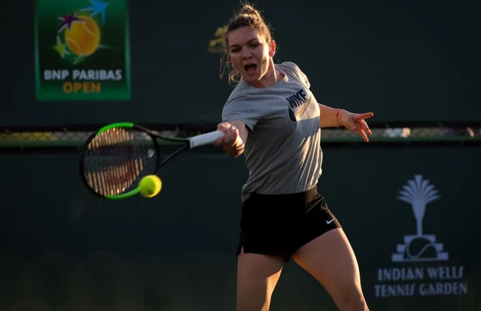 
    Simona Halep, la antrenament la Indian WellsFOTO: Profimedia  