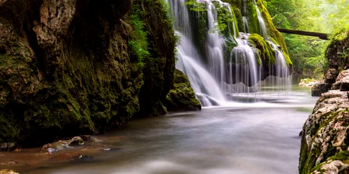 Cascada Bigar FOTO Shutterstock