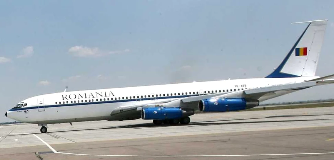 Boeing 707 Carpati