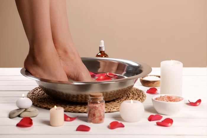 Lichidul în care să-ți înmoi picioarele în fiecare săptămână / foto: Shutterstock