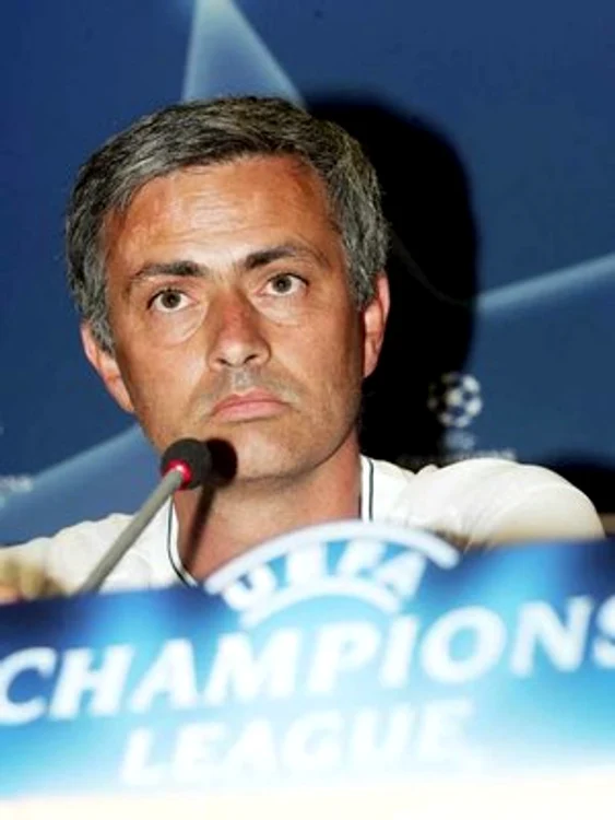 
    Murinho întreţine relaţii tensionate cu presa italiană  