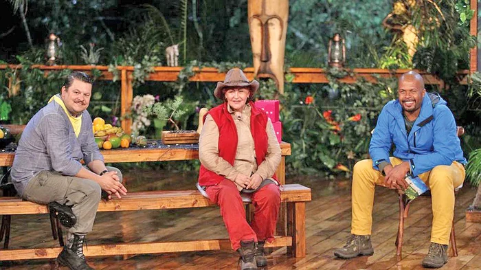 Bobonete și Cabral au întâmpinat-o pe Elena Merișoreanu la ieșirea din concurs