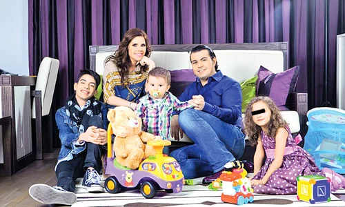luminita anghel familia 3 copii acasa jpeg