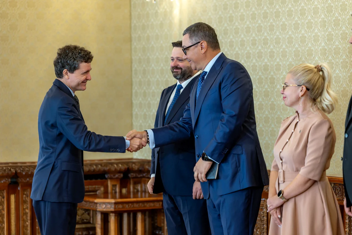 Fostul premier Victor Ponta la consultări 