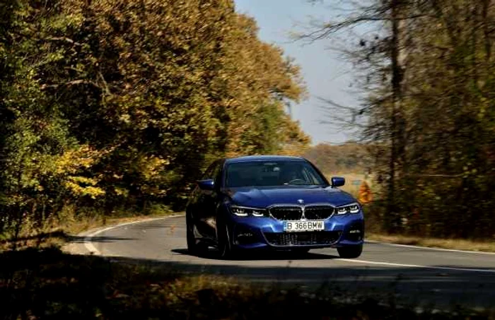 Test drive BMW 330i AT8