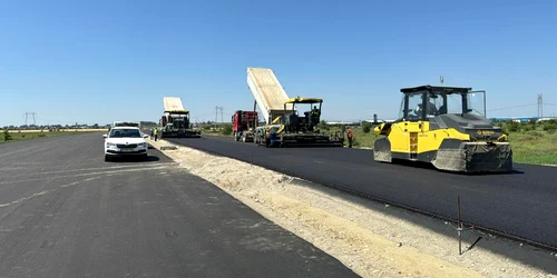 1 AKTOR A0Sud L3 lucrari asfaltare 2 jpeg