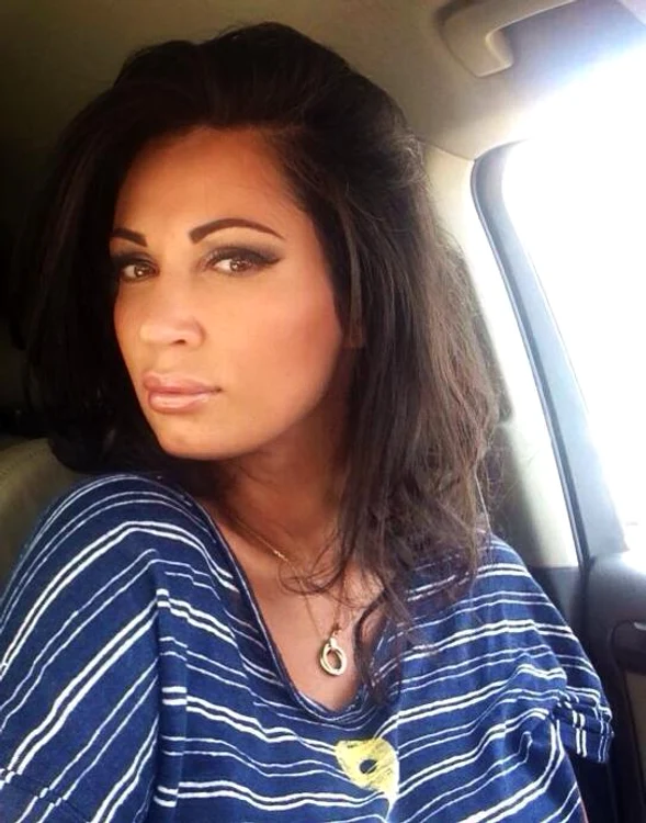 Nicoleta Luciu, în vacanţăSursă foto:Facebook