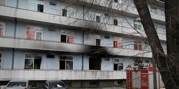 Incendiu la Spitalul Matei Balş din Bucureşti. FOTO Inquam Photos / Octav Ganea
