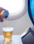 alcool la bordul avionului jpg