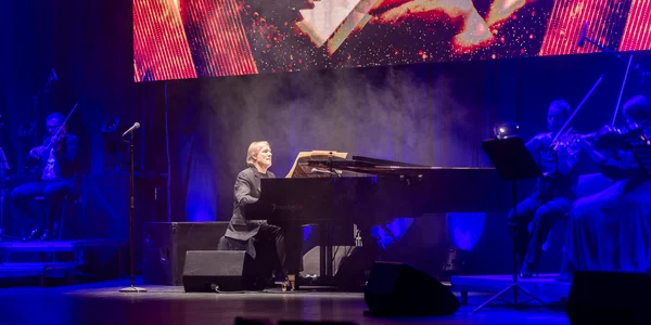 Richard Clayderman Sala Palatului (2) jpg