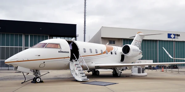 bombardier challenger 650 foto wikipedia png