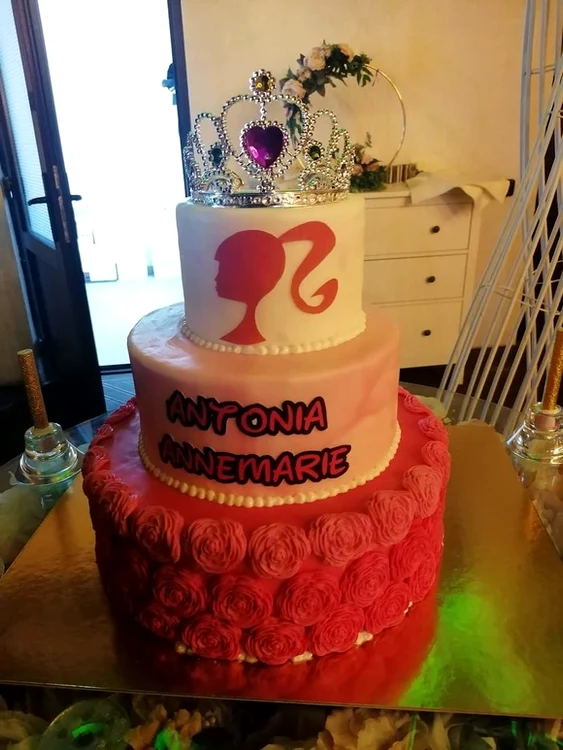 Sânziana și-a dorit un botez spectaculos pentru fiica eifoto: arhiva personală